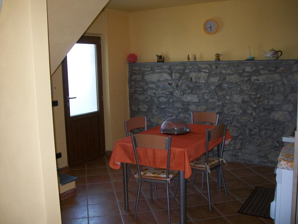 Appartement Il Fabianetto à Vezzano Ligure Chambre photo